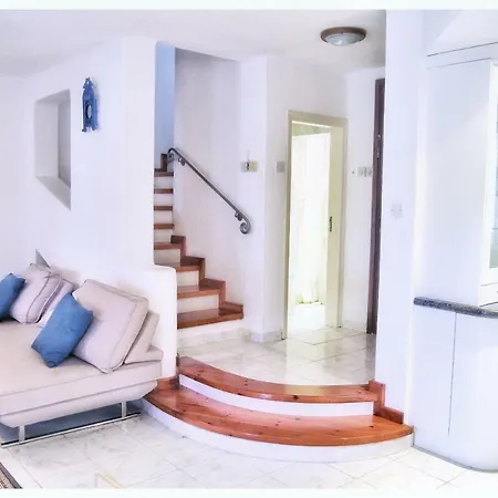 Sea Front Vera Semesterbostad