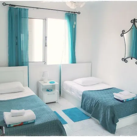 Sea Front Vera Holiday home Klorakas
